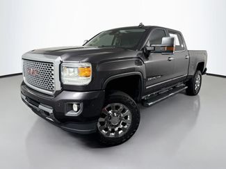 Used 2016 GMC Sierra 2500 Denali w/ Duramax Plus Package AWD/4WD video 1