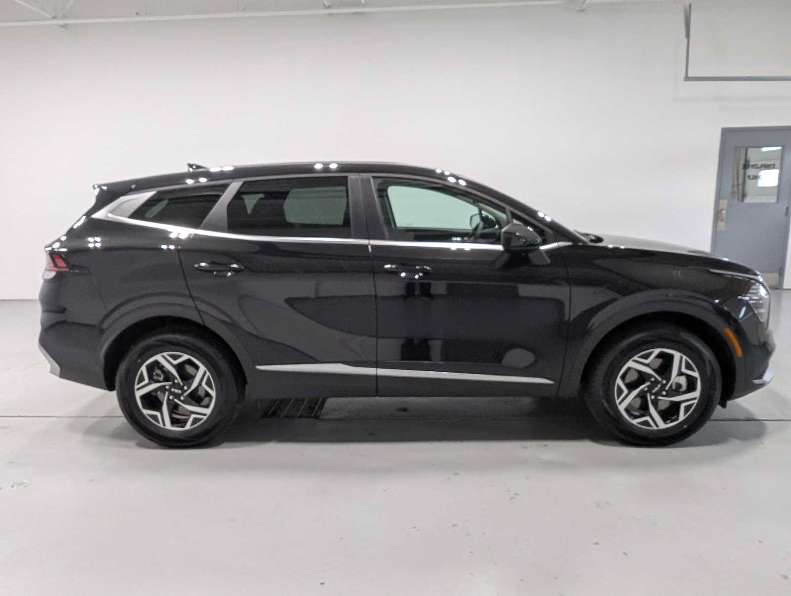 Certified 2024 Kia Sportage LX AWD/4WD image 8