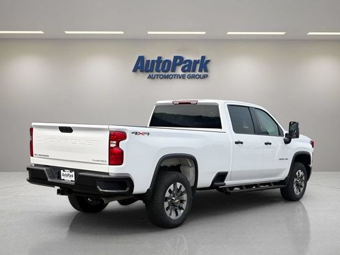 Used 2025 Chevrolet Silverado 2500 Custom w/ Custom Convenience Package AWD/4WD image 7