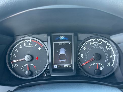 Used 2023 Toyota Tacoma SR AWD/4WD image 21