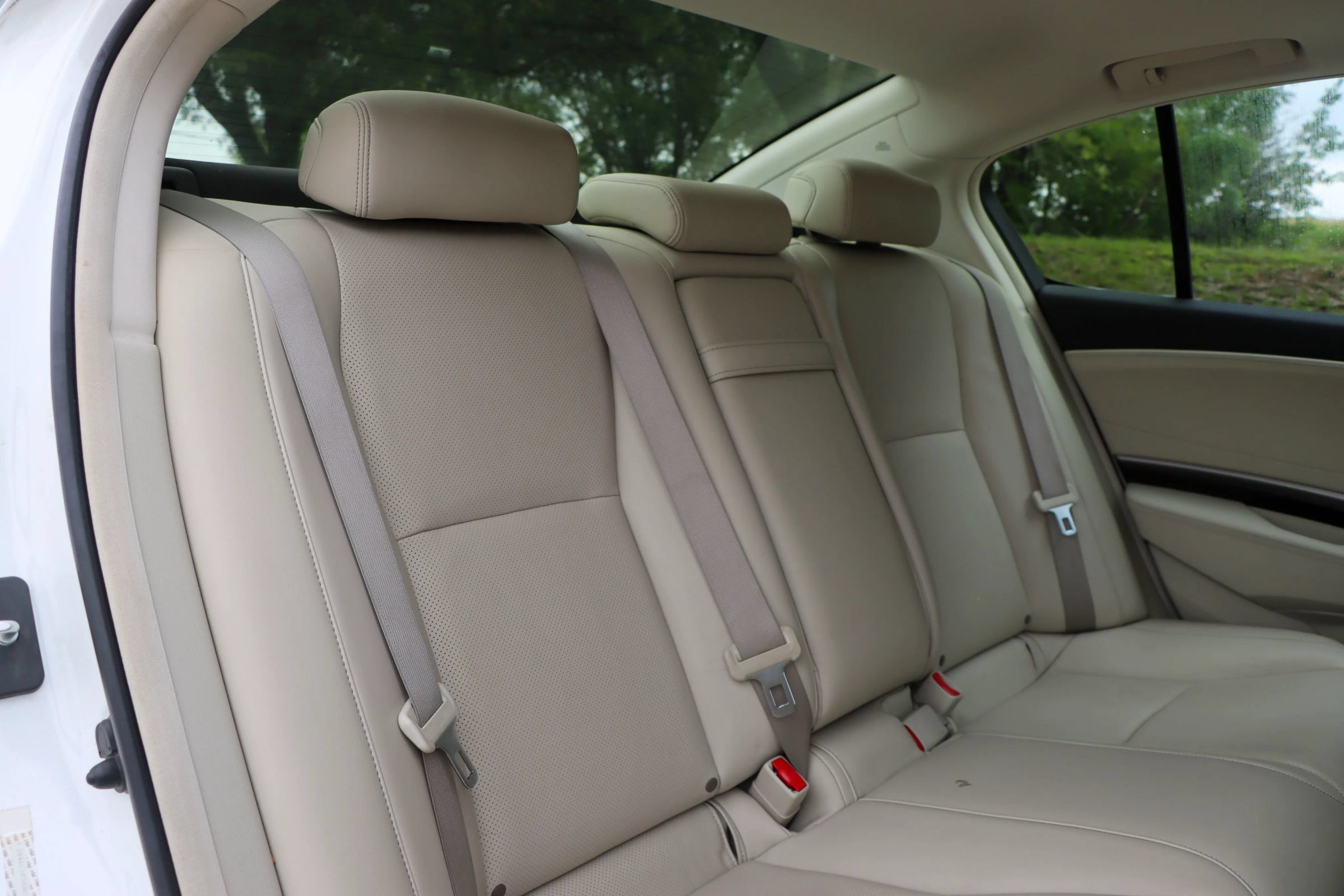Used 2017 Acura RLX w/ Technology Package FWD image 19