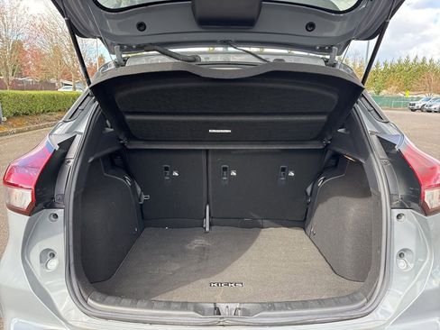 Used 2023 Nissan Kicks SR w/ SR Premium Package FWD image 20