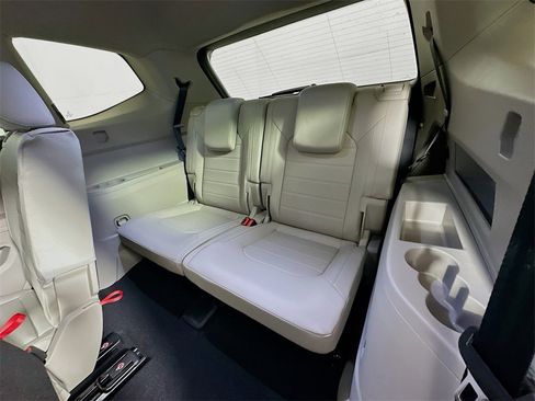 New 2026 Volkswagen Atlas SEL image 21