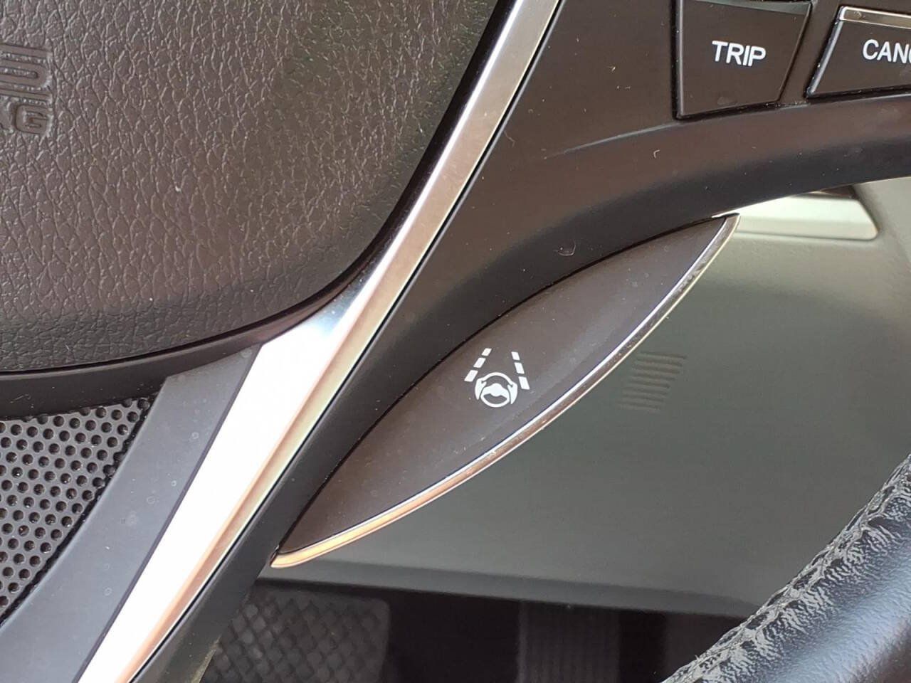 Used 2017 Acura TLX w/ Technology Package FWD image 29