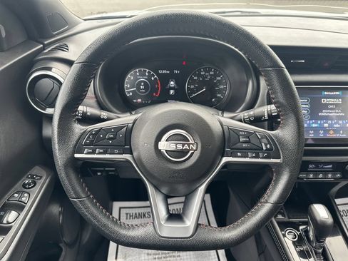 Used 2023 Nissan Kicks SR FWD image 26