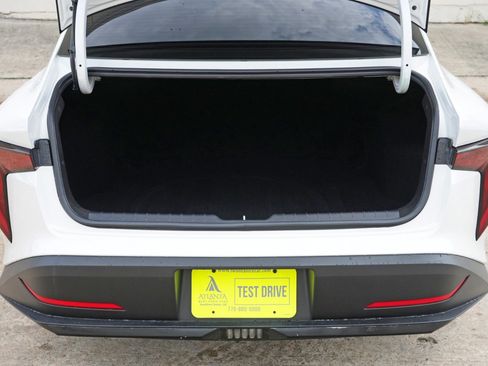 Used 2025 Kia K4 FWD image 9