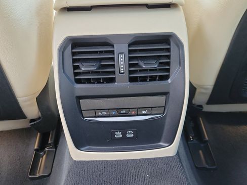 Certified 2023 BMW i4 eDrive35 RWD image 10