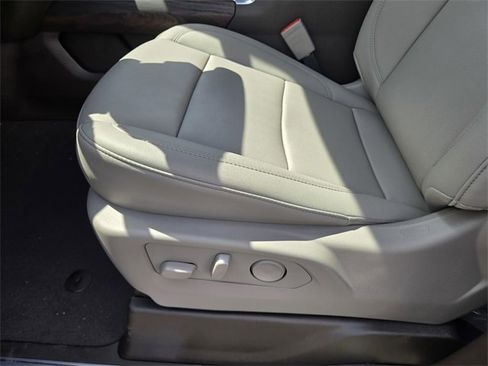 New 2026 GMC Sierra 1500 SLT w/ SLT Premium Package image 15