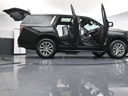 Used 2023 Chevrolet Tahoe Premier w/ Premium Package AWD/4WD image 65