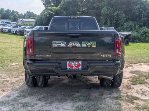 New 2026 RAM 3500 Laramie AWD/4WD image 6