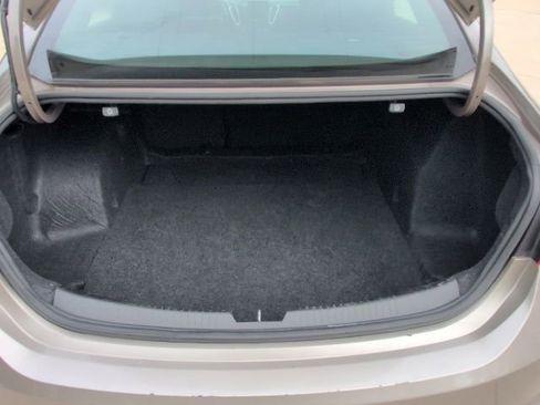 Used 2024 Chevrolet Malibu LT FWD image 10