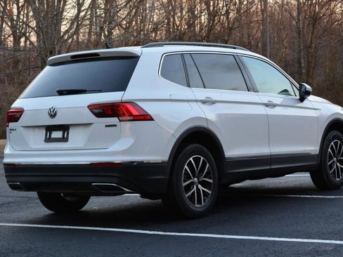 Used 2021 Volkswagen Tiguan SE image 5