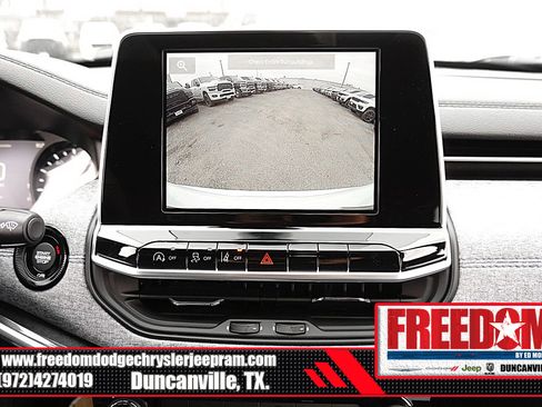 New 2026 Jeep Compass Latitude image 22