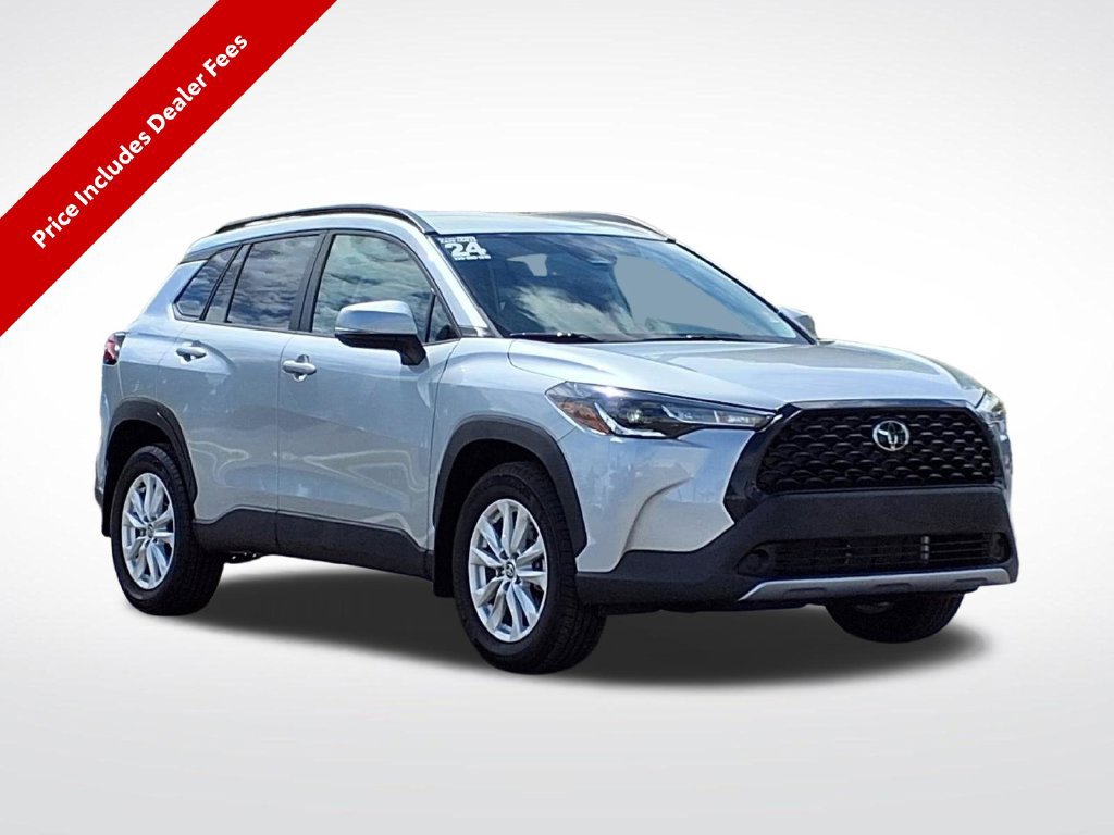 Used 2024 Toyota Corolla Cross LE FWD image 1