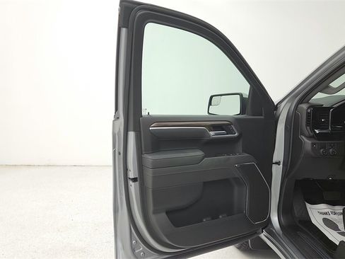 Certified 2025 Chevrolet Silverado 1500 LT image 24
