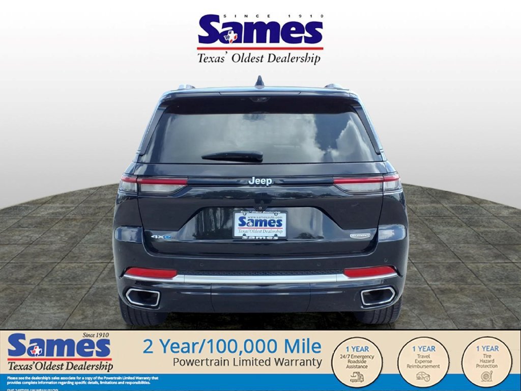 Used 2023 Jeep Grand Cherokee Summit AWD/4WD image 5