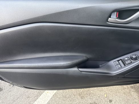 Used 2024 MAZDA MX-5 Miata Sport image 18