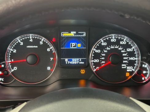 Used 2013 Subaru Outback 3.6R Limited AWD/4WD image 20