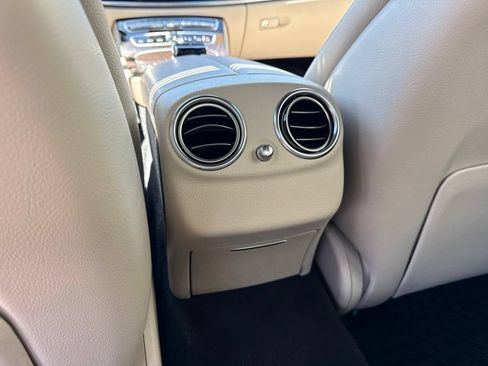 Used 2019 Mercedes-Benz E 300 image 17