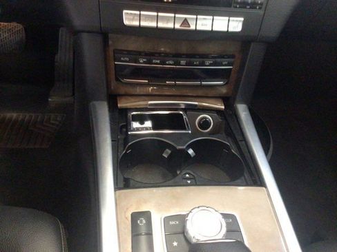 Used 2014 Mercedes-Benz E 350 4MATIC Sedan image 17