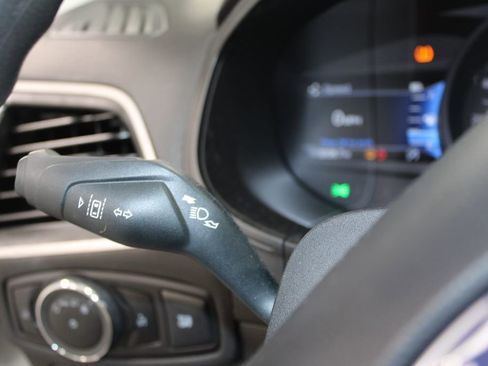 Used 2024 Ford Edge SE image 21