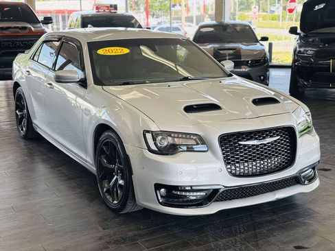 Used 2022 Chrysler 300 S RWD image 1