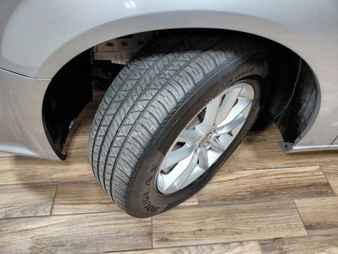 Used 2019 Dodge Grand Caravan SXT image 20