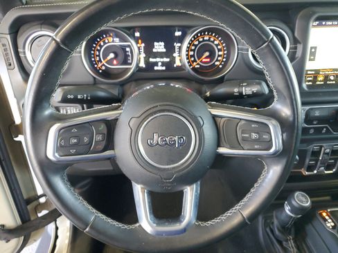 Used 2022 Jeep Gladiator Overland w/ Popular Equipment Package AWD/4WD image 22