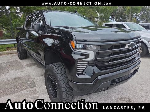 Used 2024 Chevrolet Silverado 1500 High Country w/ Midnight Edition AWD/4WD image 1