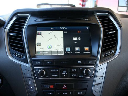 Used 2017 Hyundai Santa Fe FWD w/ Cargo Package image 20