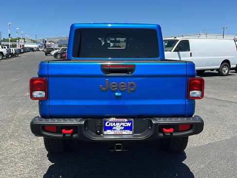 Used 2022 Jeep Gladiator Rubicon w/ Cold Weather Group image 6