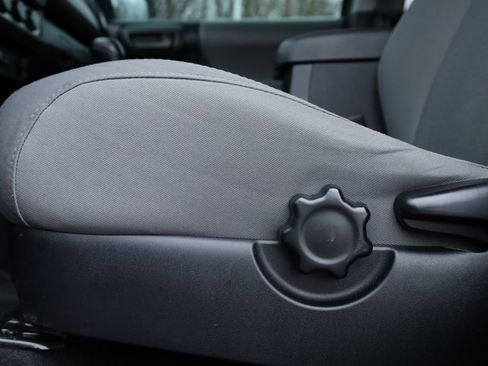 Used 2019 Toyota Tacoma SR5 image 19