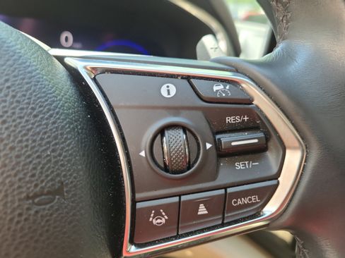 Used 2023 Acura MDX FWD image 30