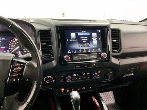 Used 2023 Nissan Frontier PRO-4X AWD/4WD image 9