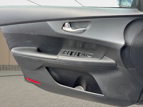 Used 2020 Kia Forte Sedan FWD image 16