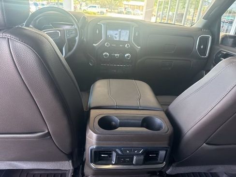 Used 2023 GMC Sierra 2500 Denali w/ Denali Ultimate Package AWD/4WD image 12
