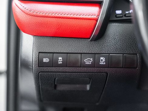 Used 2019 Toyota Camry XSE w/ Navigation Package FWD image 38