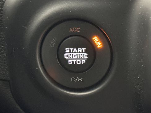 Used 2021 Jeep Wrangler Unlimited Sport image 19