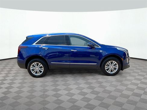 New 2025 Cadillac XT5 Luxury image 8