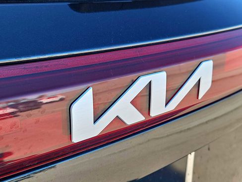 Used 2024 Kia Seltos EX image 11