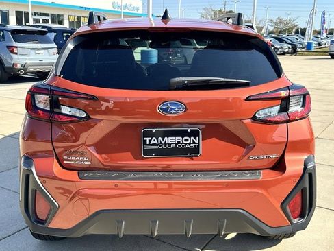 Used 2024 Subaru Crosstrek 2.5i Limited w/ Crosstrek Mirror Package image 3