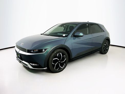 Used 2024 Hyundai Ioniq 5 SEL RWD image 3