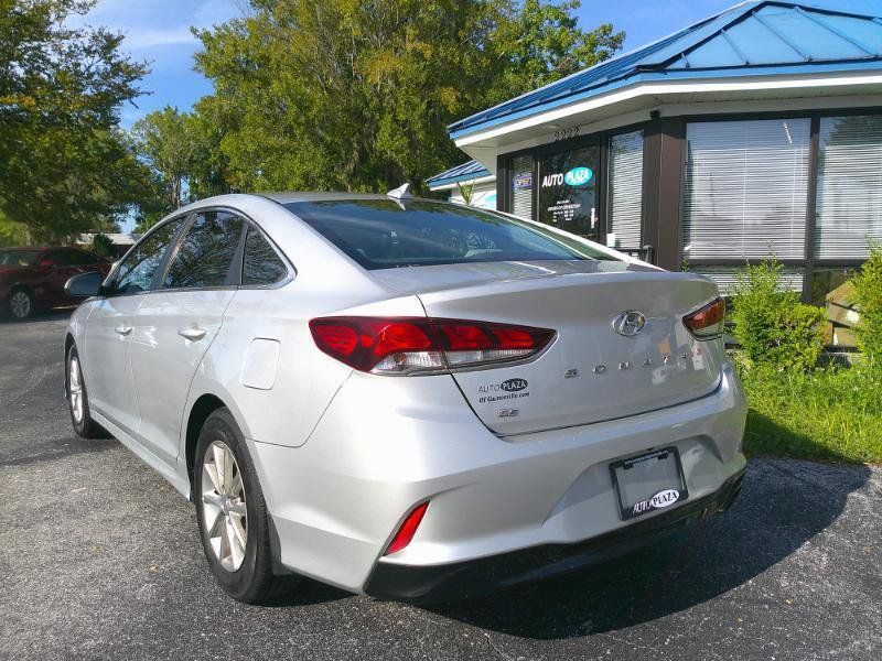 Used 2018 Hyundai Sonata SE w/ Cargo Package FWD image 7