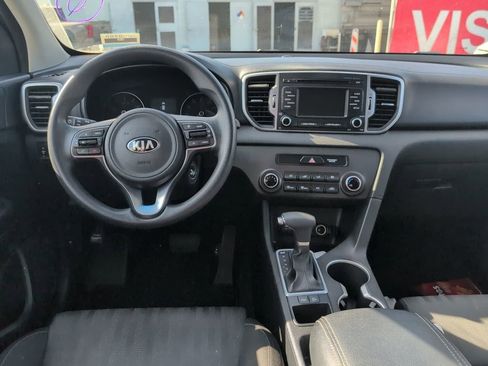 Used 2017 Kia Sportage LX image 7