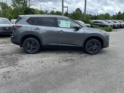 New 2026 Nissan Rogue SV FWD image 8