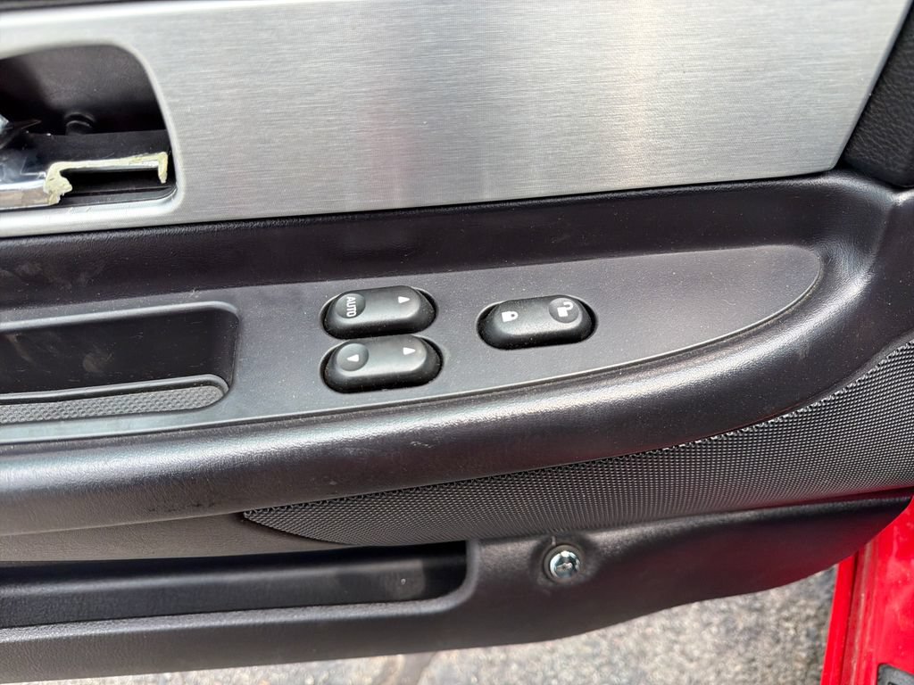 Used 2003 Ford Thunderbird RWD image 17