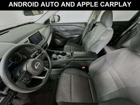 Used 2024 Nissan Rogue SV image 11