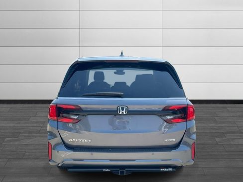 Used 2026 Honda Odyssey Touring image 4