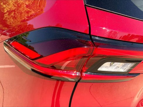 Used 2025 Toyota Grand Highlander XLE FWD image 28