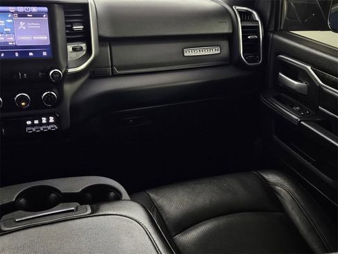 Used 2022 RAM 2500 Big Horn w/ Night Edition image 10